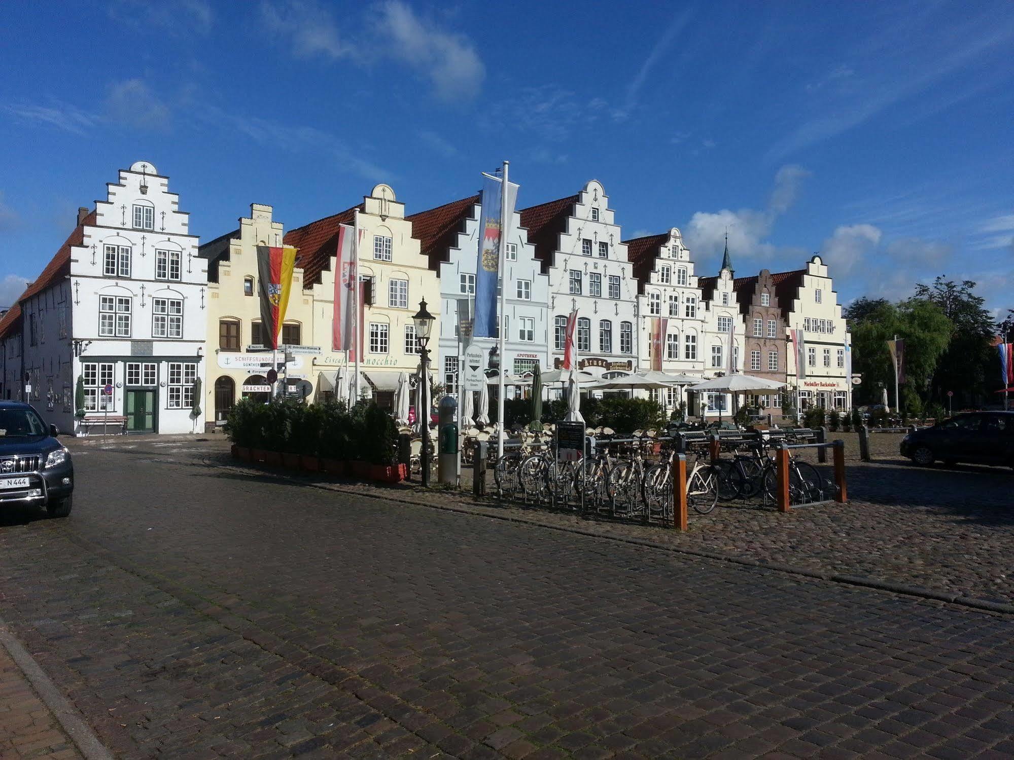 Pension Marktblick Friedrichstadt Exterior foto